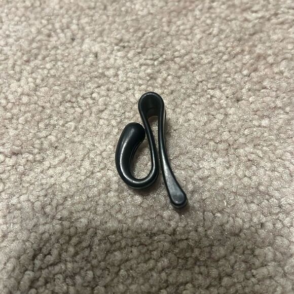 NEW - BAG KEY CLIP BLACK - Picture 2 of 3